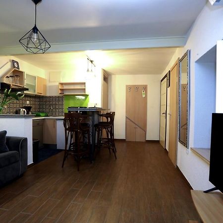 שיבניק Apartment Secret Life מראה חיצוני תמונה